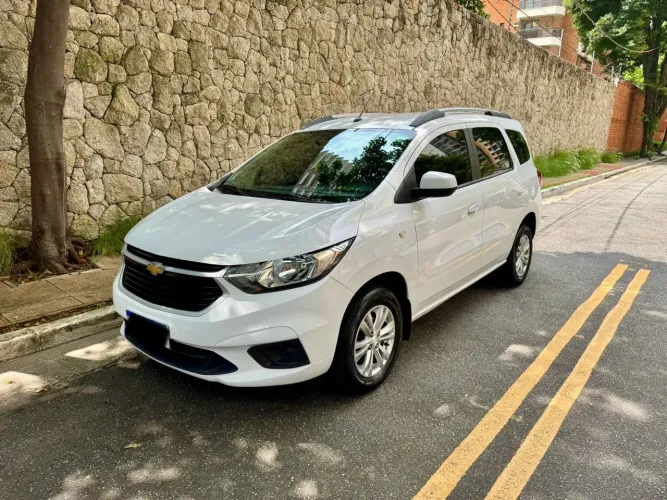Chevrolet Spin LT manual 2022
