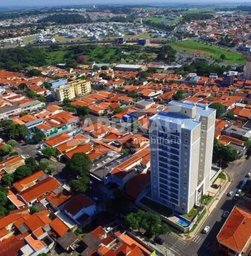 Apartamento à Venda com 101 m², 3 Dormitórios, sendo 2 suites, Andar Alto, Vista para o Pa