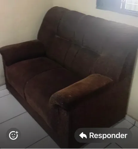 Vendo jogo de sofá de 03 e 02 lugares