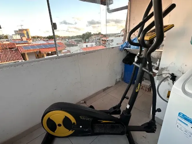 Eliptico academia em casa exercício aeróbico