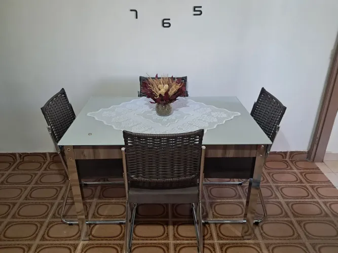 Mesa de Jantar 4 lugares