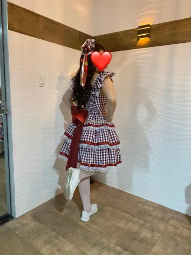 Vestido de festa junina vinho