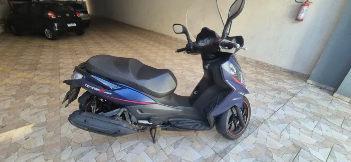 Dafra Citycom 300S em excelente estado