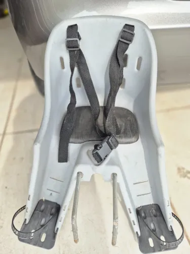 Cadeirinha dianteira de bicicleta