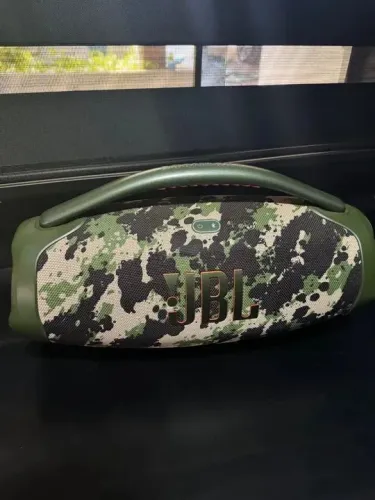 Caixa de som JBL bombox