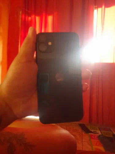Celular iPhone 11