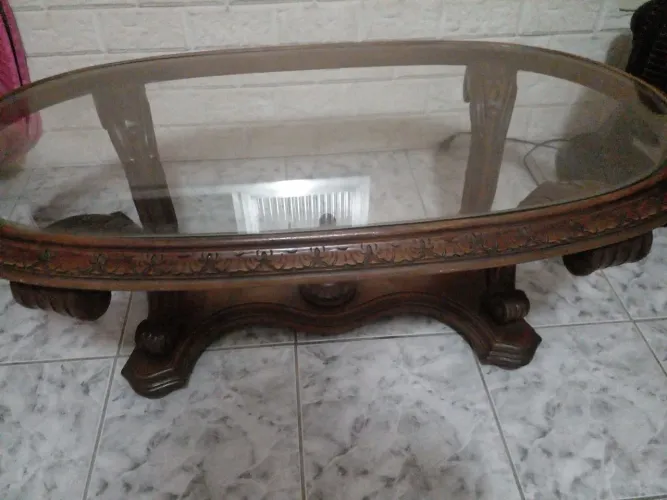 Mesa de centro entalhadas ( Antiguidade ).