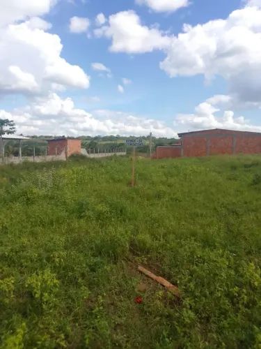 Vende-se terreno em Feira de Santana