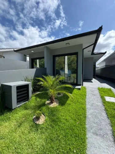 Excelente Casa, Bairro Forquilhas, Loteamento Lisboa 3, São José/Sc.