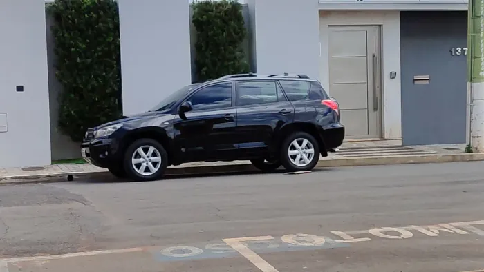 Toyota RAV4 2.4 4X4 16V 170cv Aut. 2008