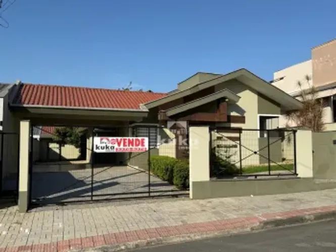 CASA RESIDENCIAL SEMIMOBILIADA - LOCACAO