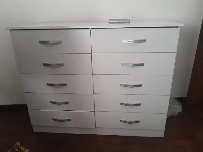 Cômodas semi novas