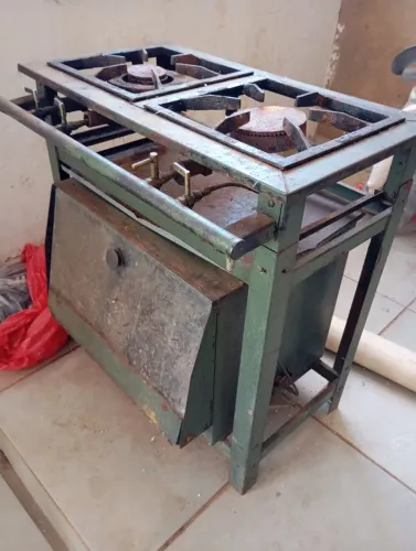 Fogão industrial com forno 2 bocas