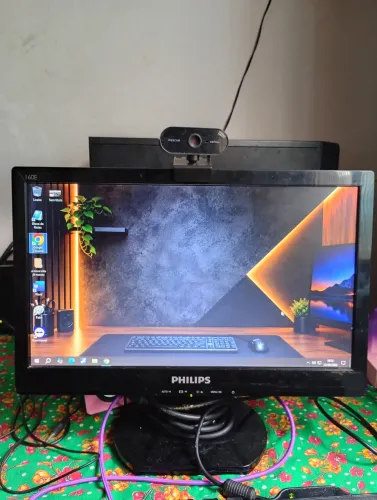 MONITOR AOC 16" WIDESCREEN, CONEXÃO VGA , CABO DE FORÇA, BASE ORIGINAL 