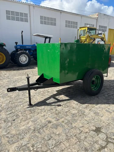 Tanque de água agrícola