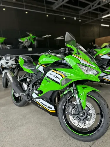 NINJA ZX-4R