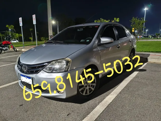Toyota Etios Platinum Sed. 1.5 Flex 16V 4P Mec. 2015