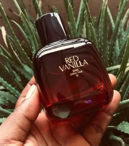 Perfumes Zara. Vibrant Caramel e Red Vanilla