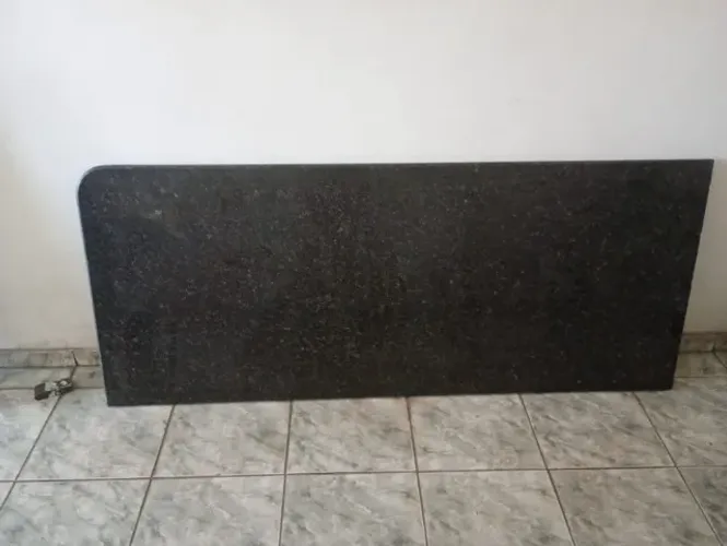 PEDRA DE GRANITO PRETO