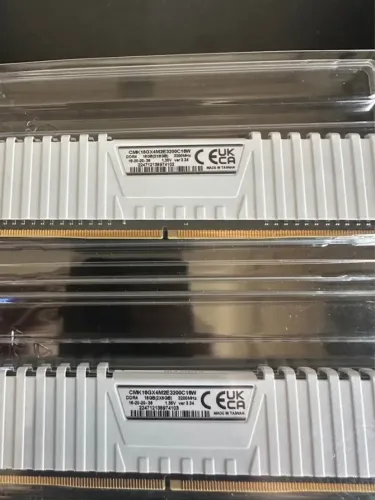 Memória Ram Corsair vengeance DDR4 LPX 16GB(2x8GB) 3200MHz white