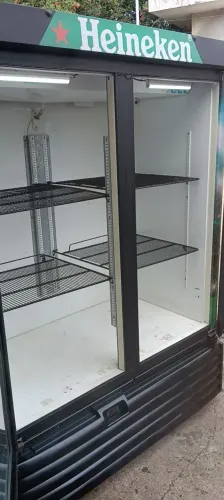 CERVEJEIRA METALFRIO 2 PORTAS CAPACIDADE PARA 16 CAIXAS