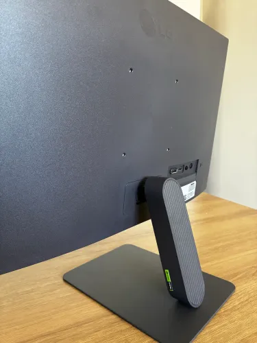 Monitor Gamer Ultragear 144hz