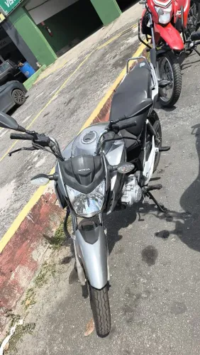 HONDA CG FAN 160 PRATA 2023 Shalon veículos Cariacica