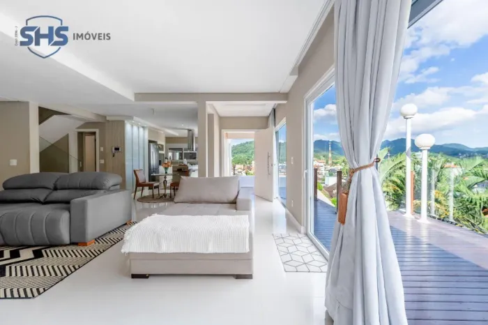 Casa com 4 dormitórios à venda, 312 m² por R$ 3.390.000,00 - Centro - Pomerode/SC