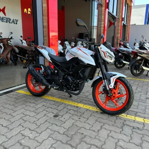Shineray Flash 250 EFI 0km (á partir de 48 x R$879 S/entrada).