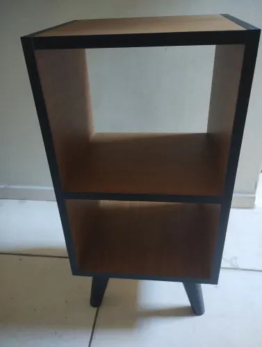 Nicho mesa de cabeceira decoração com pés retrô 60x26