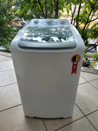 lavadora eletrolux 10kg em perfeito funcionamento..