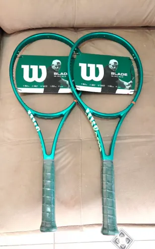 Par de Raquetes Wilson Blade Pro 98 V10 16x19