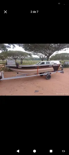 Conjunto completo barco motor Mercury de 30 partida elétrica e reboque 