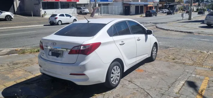 Hyundai HB20S Unique 1.0 Flex 12V Mec. 2019