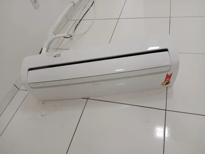 Ar Condicionado 24.000 BTU Midea