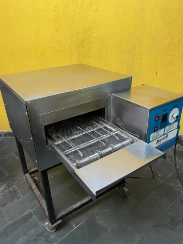 Forno de esteira 