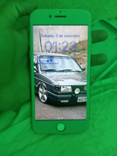 iPhone 8