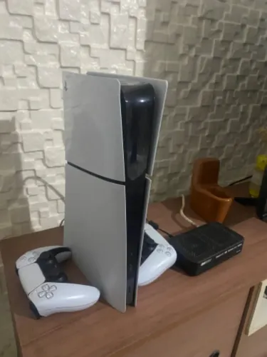 Ps5 + 2 controles