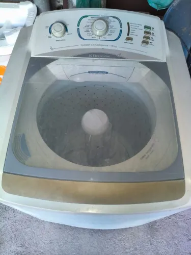 Vende-se máquina de lavar Electrolux 