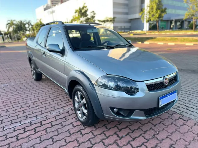 Fiat Strada Trekking 1.6 16V Flex CD 2015