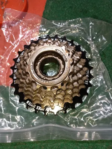 Vendo catraca nova Shimano 7 velocidade 21 marchas 