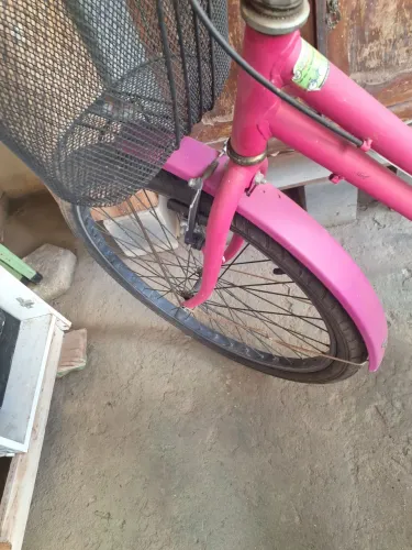 Bicicleta feminina conservada