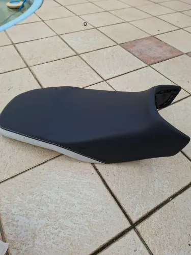 Vendo banco esportivo original da gs bmw raly 2017