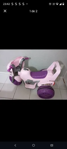 Moro elétrica menina