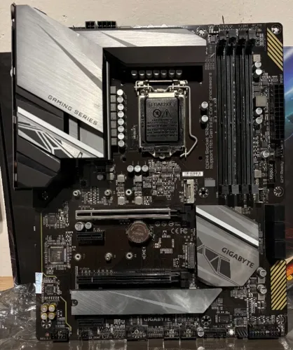 Placa Mãe GIGABYTE Z590 GAMING X