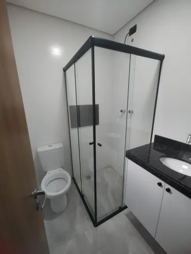 Vende-se box de banheiro