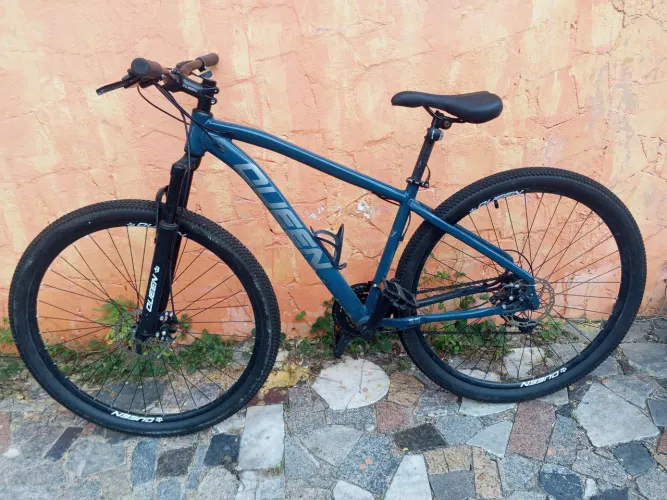 Bicicleta a venda. As 2 bicicleta 1500