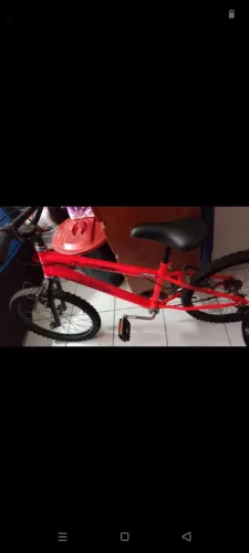 Vendo essa bicicleta seme nova em perfeito estado sem nenhum defeito a cor laranja ?