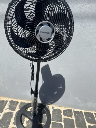 Ventilador de Coluna 30 Centímetros 127 Volts (Novo)