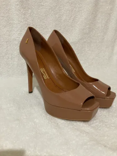 Peep Toe Santa Lolla Meia Pata Salto Alto NUDE